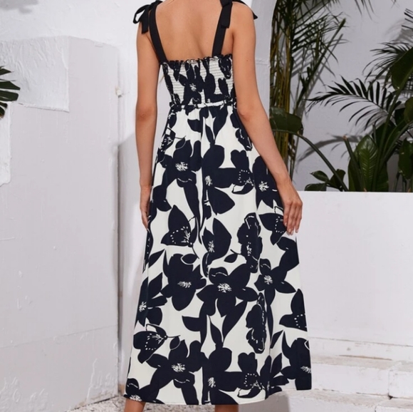 Shein Maternity dress black and white size XXL - Picture 3 of 4